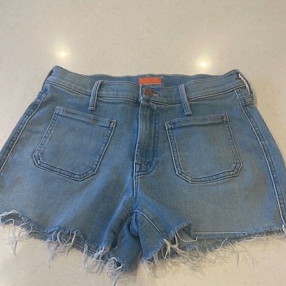 Mother patchie short wash poppy fields women’s shorts size 25 super cute.